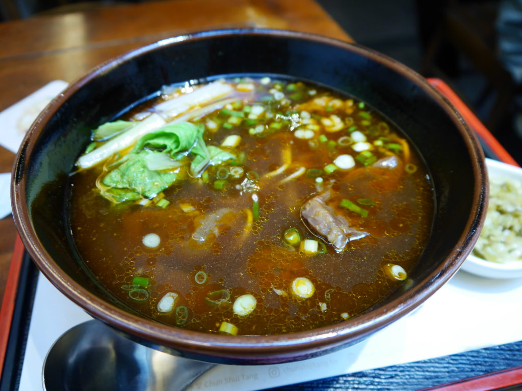 春水堂一号店の牛肉麺