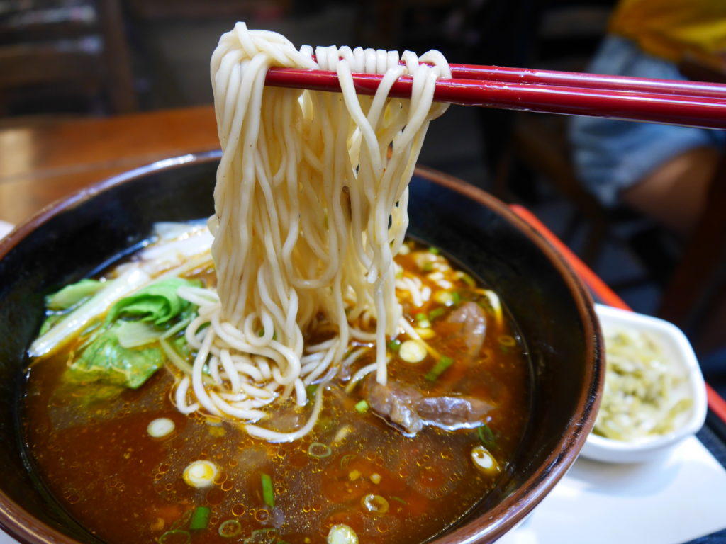 春水堂一号店の牛肉麺の麺
